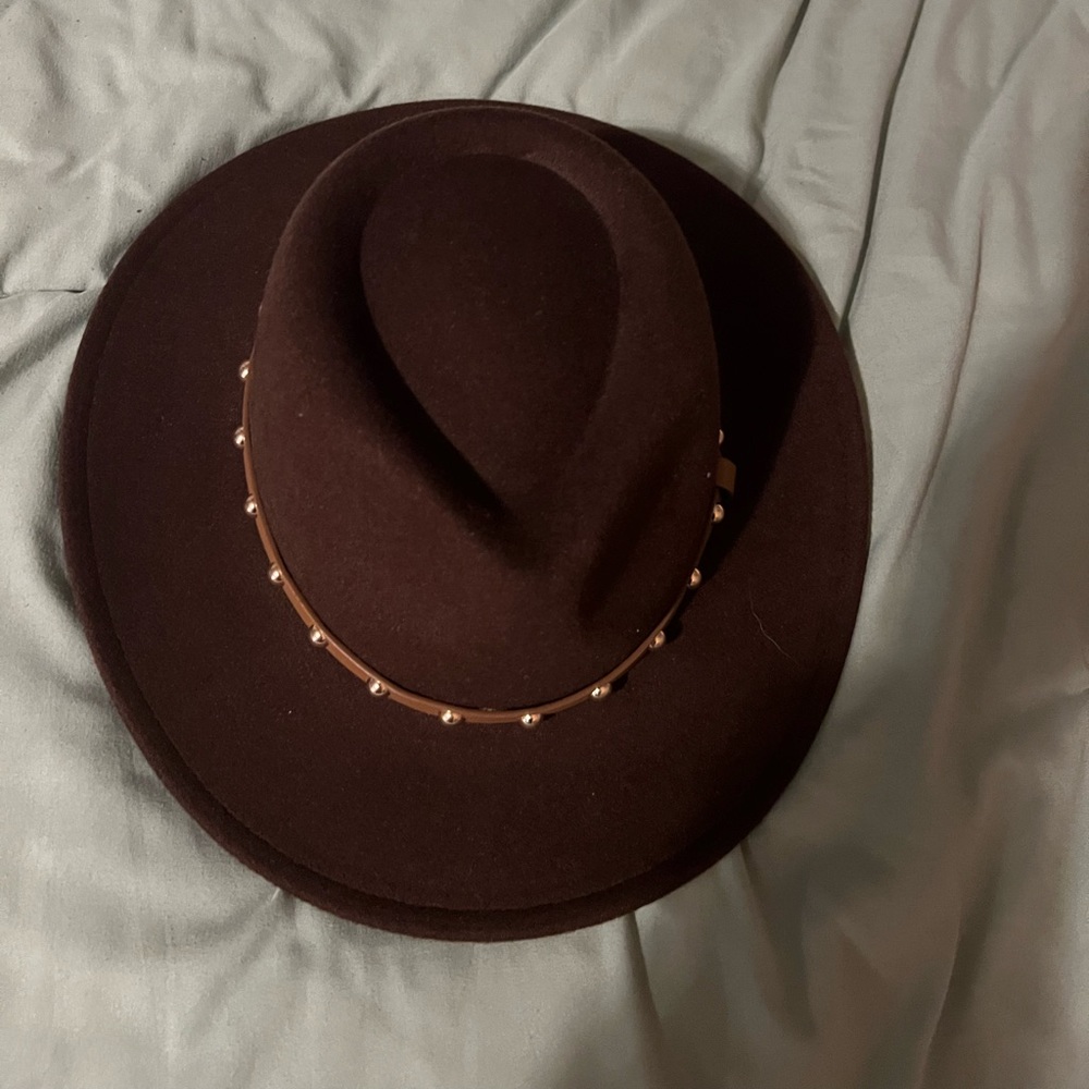Brown hat